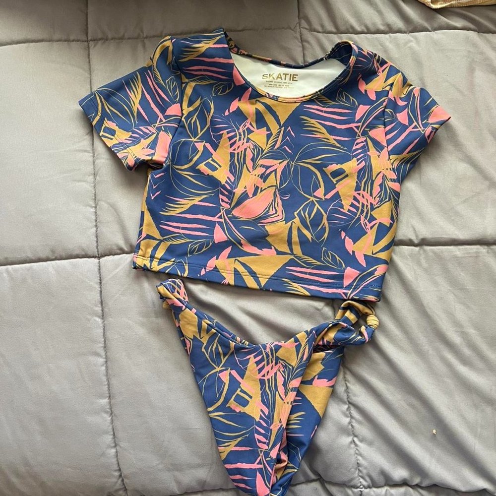 Skatie Piper Top In Anguilla top only